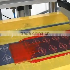 Mini Desktop Vacuum Screen Printing Machine thumbnail-4