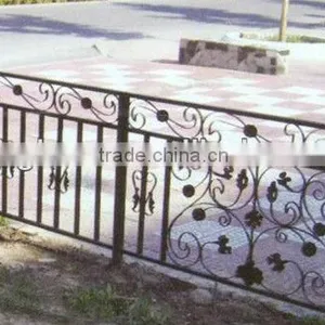2015 Top-selling Galvanized Hand Forged Iron Art Fence thumbnail-1