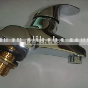 Basin Faucet thumbnail-1