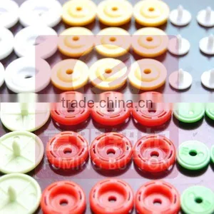Plastic Snap Fastener thumbnail-1