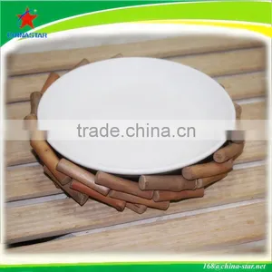 Round China Plate With Wood Base thumbnail-1
