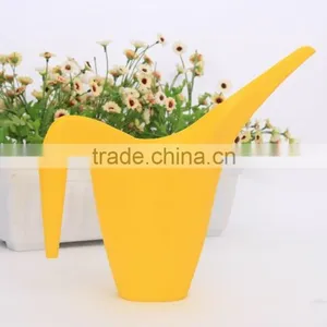 Best Sell Plastic Garden Watering Pot for Flower Plant thumbnail-2