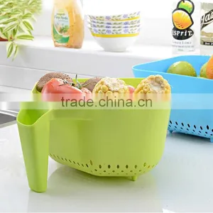 Plastic Square Vegetable Fruit Strainer Draining Basket With Handle thumbnail-4