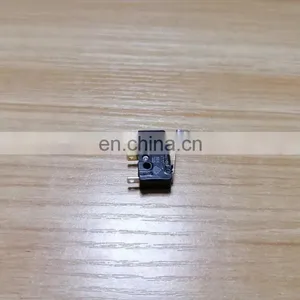OMRON Air Pressure Miniature Switch SS-5GL2 3 Pin 5A thumbnail-3