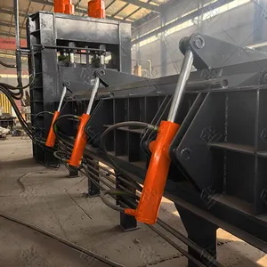 Hydraulic Gantry Guillotine Waste Shearing Machine Hydraulic Shear thumbnail-3