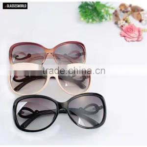 Latest Custom Women Sunglasses thumbnail-1