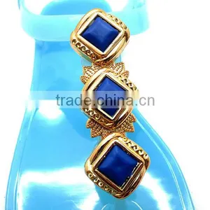 Three Squares Sharped Decorative Plastic Buckle Accessories thumbnail-2