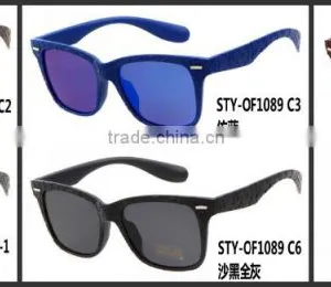 New Style Super Fashion Sunglasses Brand Embossed Flower on Frame thumbnail-6
