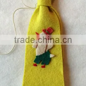 New Products Hot Fashion Wholesale Key Ring Promotional Gift Craft Mini Shaped Lovely Felt Tie Keychain Made in China thumbnail-1