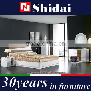 Wooden Bed Picture / Wooden Bed Designs / Wooden Bed Frame B94 thumbnail-1