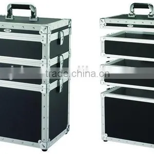 Aluminum Multilayered Cosmetic Case thumbnail-1