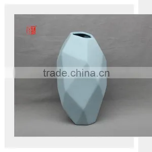 Color Clay Porcelain Geometric Shape Decoration Mini Flower Vase thumbnail-4