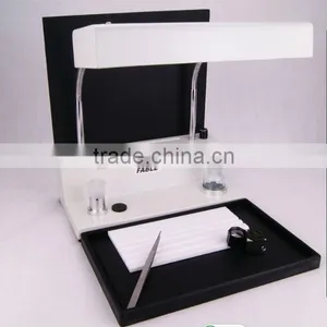 Diamond Grading Lamp thumbnail-1