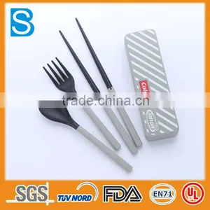 Customize Logo and Color Portable Folding Travel Cutlery Set thumbnail-4