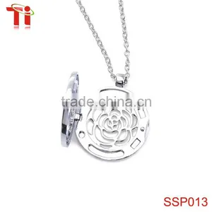 Diffuser Pendant Necklace Jewelry Cross Pendant Locket Jewelry Aromatherapy Necklace Diffuser Pendant Design thumbnail-2