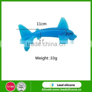 Food-grade Silicone Baby Teether/The Shark Shape Silicone Baby Teether thumbnail-3