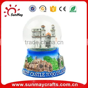 Hight Quality Custom Made Resin Christmas Snow Globes thumbnail-5