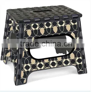 Beautiful Painting Living Room Folding Chair With Handle thumbnail-1