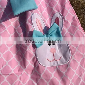 2015 Baby Girls Easter Pink Quatrefoil Teal Bunny Dress Kids Clothes With Necklace and Bows Set thumbnail-2