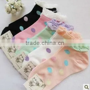 New Tip Top Promotion Fashion Bamboo Fiber Sweetheart Princess Gothic Cotton Chain Tied Lace Cute Big Dots Women Socks thumbnail-1