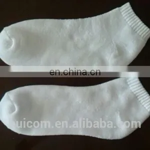 Ladies White Short Socks in Winter thumbnail-1