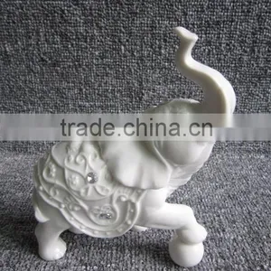 Ceramic Elephant Decoration thumbnail-1