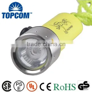 Discover the Oceanic World With Topcom's Professional Diving LED Flashlight thumbnail-1