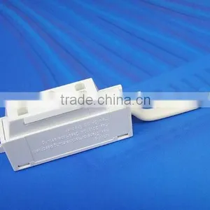 Unique Design 12-30V Mini 2-Pole AMP Extension Plug-in Socket for 12V Halogen Luminaires thumbnail-1
