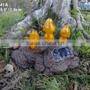 Resin Garden Mushroom Statues Decoration thumbnail-1