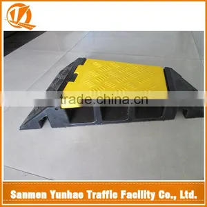Wholesale China Goods Three Channel Cable Protector Best Selling Products in Japan thumbnail-3
