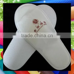 the High Quality pp Spunbond Nonwoven Fabric for Disposable Sheets, Disposable Shoes,disposable Clothes thumbnail-4