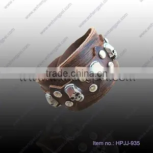 Cowhide Bracelet thumbnail-1
