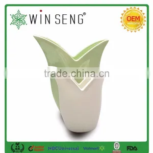 Deep V Shape Ceramic Vases Flower thumbnail-1