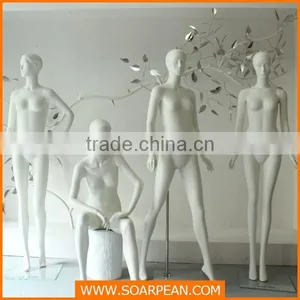 Latest Design Fiberglass Window Display Props thumbnail-4
