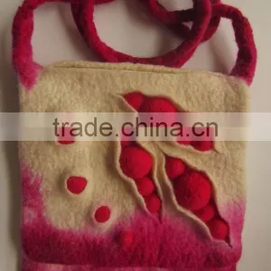 Best Selling Eco-friendly Handmade Decorated Felt Hand-bag thumbnail-1