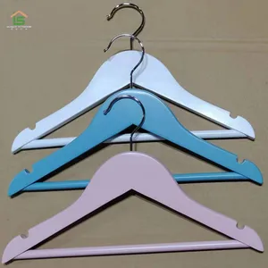 Colorful Wooden Hangers With SEDEX BSCI for Supermarket Hot Sale Shirt Hangers thumbnail-1