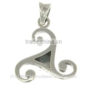Triskele Triple Spiral Silver Pendant, Pn133 thumbnail-2