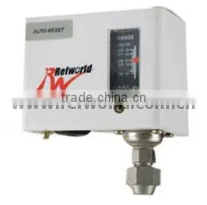Automatic Switch P-P -12v 24v 60w 5L/M Portable Small Electric 24v dc Water Pump With Automatic Pressure Control thumbnail-1