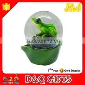 Frog Polyresin Material Water Globe thumbnail-1