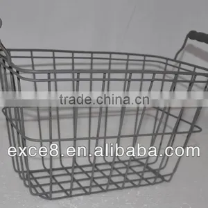Kitchen Wire Mesh Storage Basket With Wooden Handle thumbnail-4