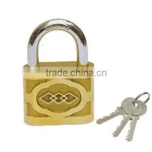 Tri-Rhomb Cast Iron Padlock (J0107) thumbnail-1