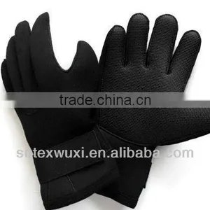 Neoprene Waterproof Gloves thumbnail-3