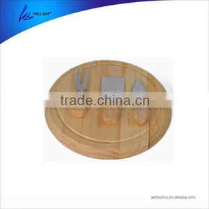 Hot Cheese Gadget Set of 4pcs With Wooden Cutting Board thumbnail-1