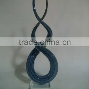 Gift Glass Sculpture thumbnail-1