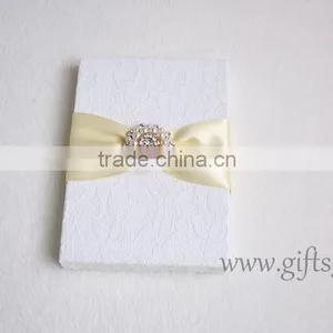 New Design Custom Fashion New High Quality Wedding Invitation Silk Boxes With Brooch thumbnail-4