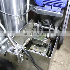 Oil Press Machine thumbnail-7