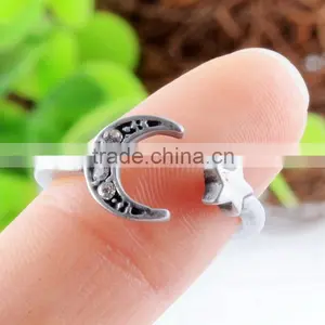 Fashion 18 Carat White Gold Diamond Ring Fashion Style for Girl thumbnail-4