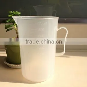 1000ml Plastic Measuring Beaker thumbnail-1
