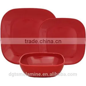 Rounded Square Melamine 12-Piece Dinnerware Set thumbnail-4