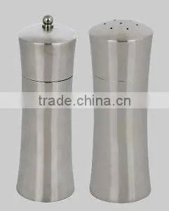 Stainless Steel Salt and Pepper Set thumbnail-1